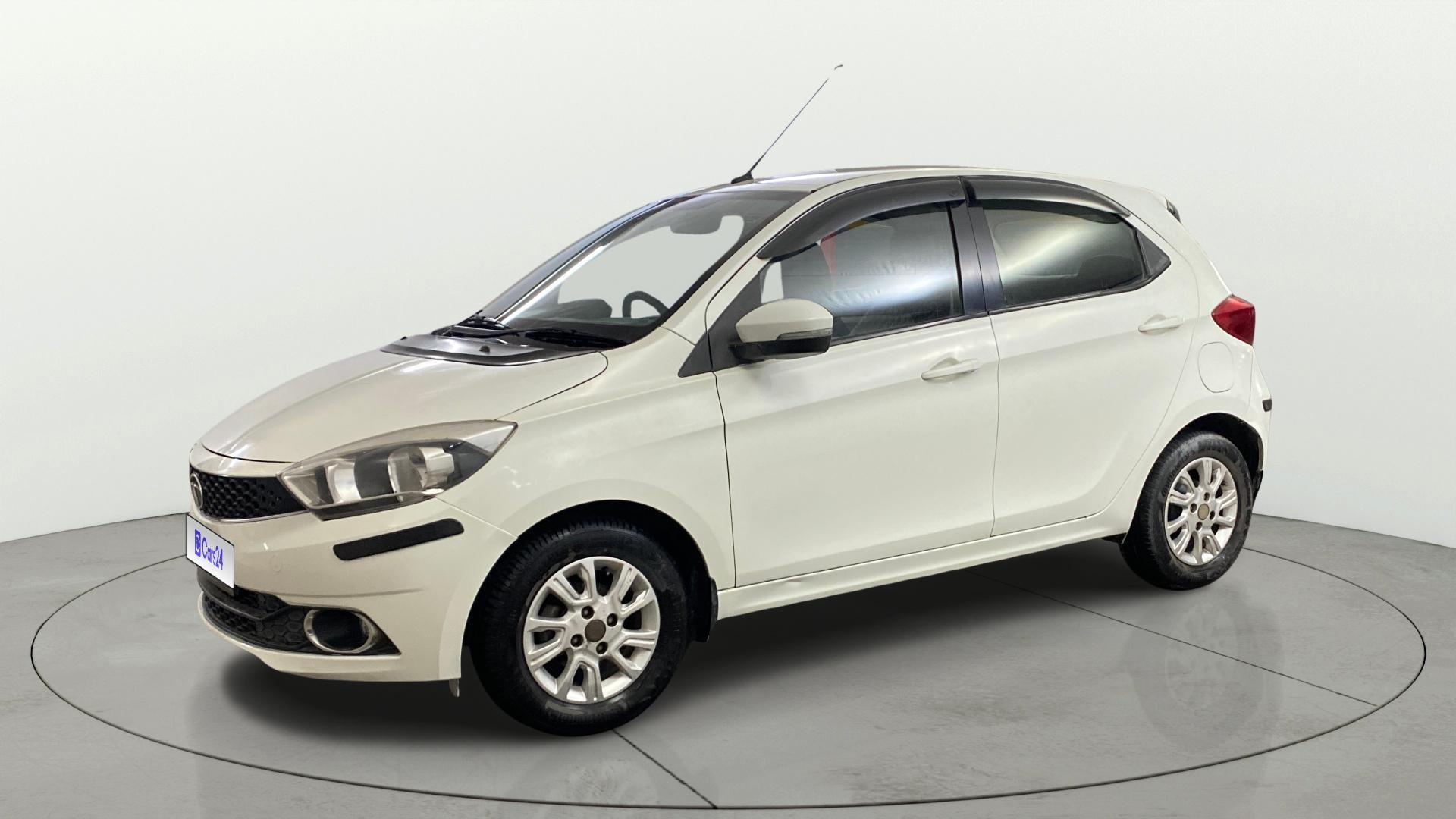 View 2016 Tata Tiago Revotorq XB Image 34 Used 2016 Tata Tiago Revotorq XB Image 34