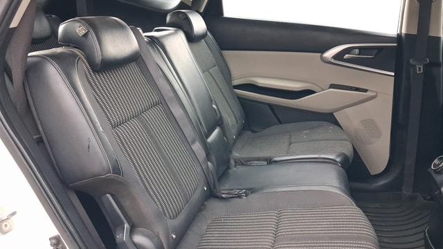 View Kia Carens Image 10 Used Kia Carens Image 10