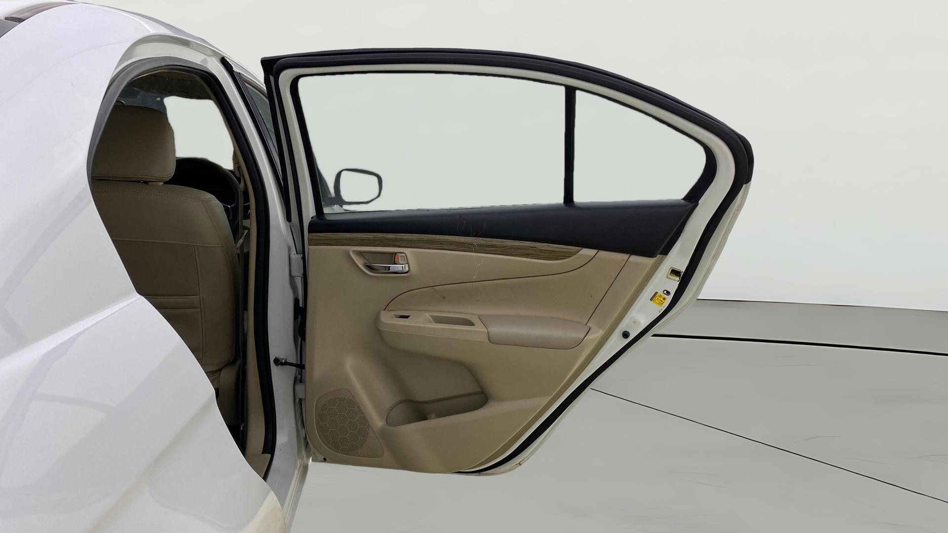View 2018 Maruti Suzuki 1000 Base Variant Image 8 Used 2018 Maruti Suzuki 1000 Base Variant Image 8