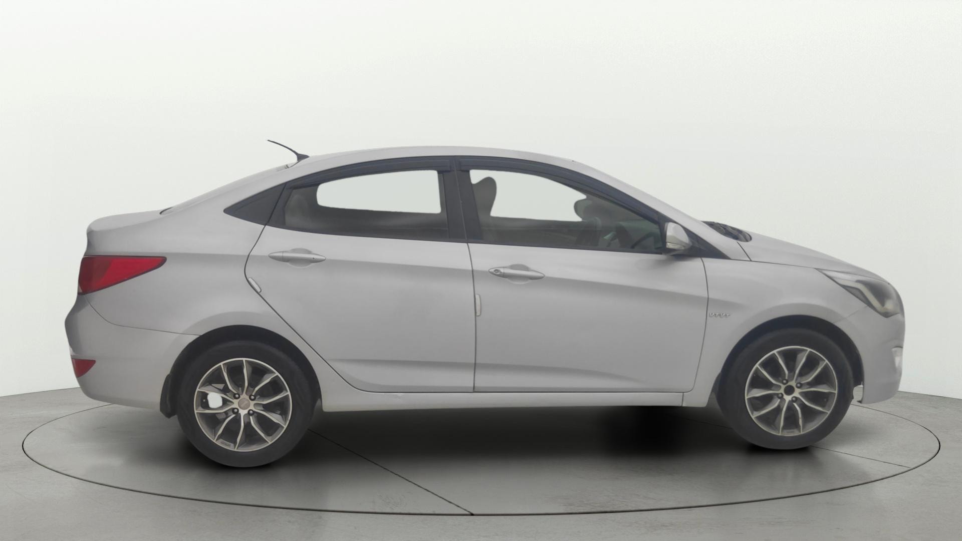 Used 2015 Hyundai Fluidic Verna Used 2015 Hyundai Fluidic Verna