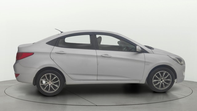 View Hyundai Fluidic Verna Image 25 Used Hyundai Fluidic Verna Image 25