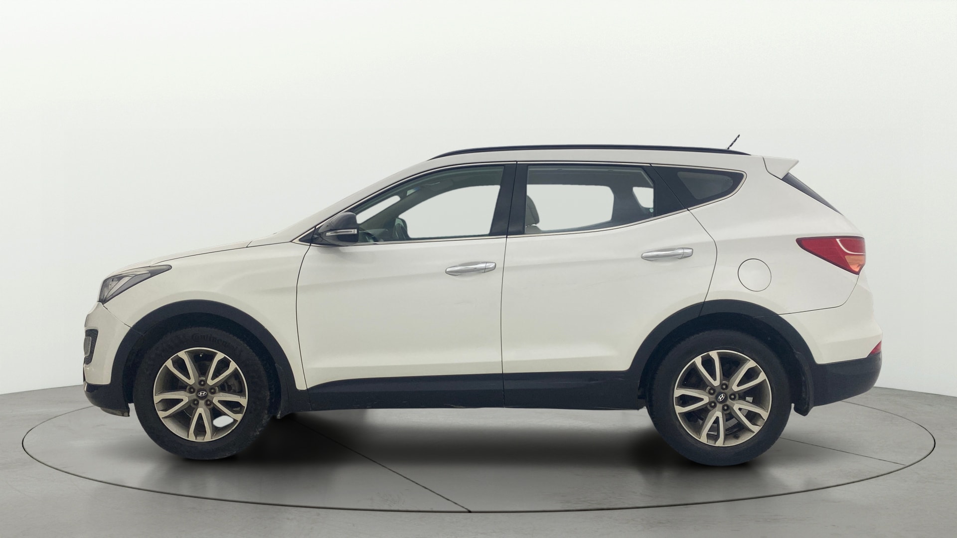 View 2014 Hyundai Santa Fe 2WD AT Image 28 Used 2014 Hyundai Santa Fe 2WD AT Image 28