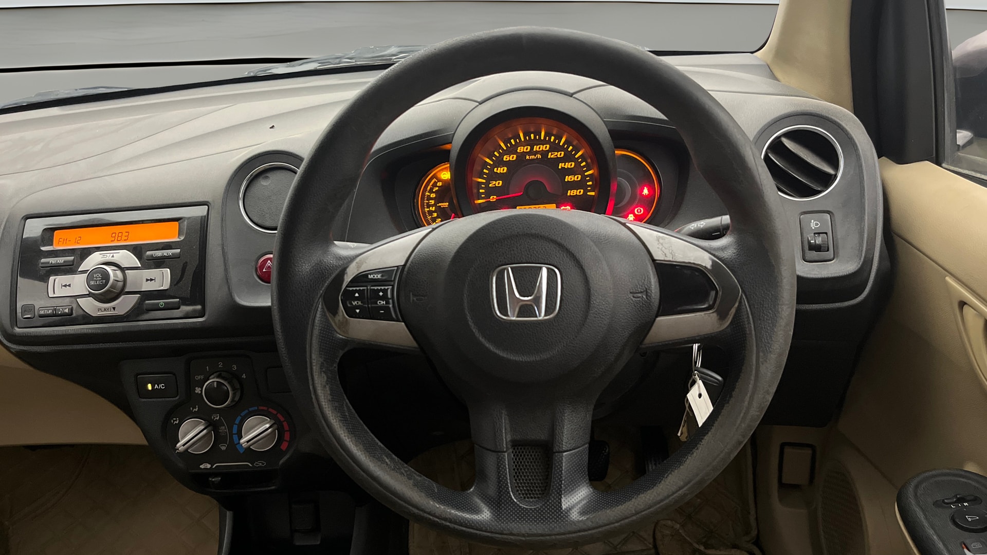 View 2014 Honda Amaze E MT Petrol BS IV Image 20 Used 2014 Honda Amaze E MT Petrol BS IV Image 20