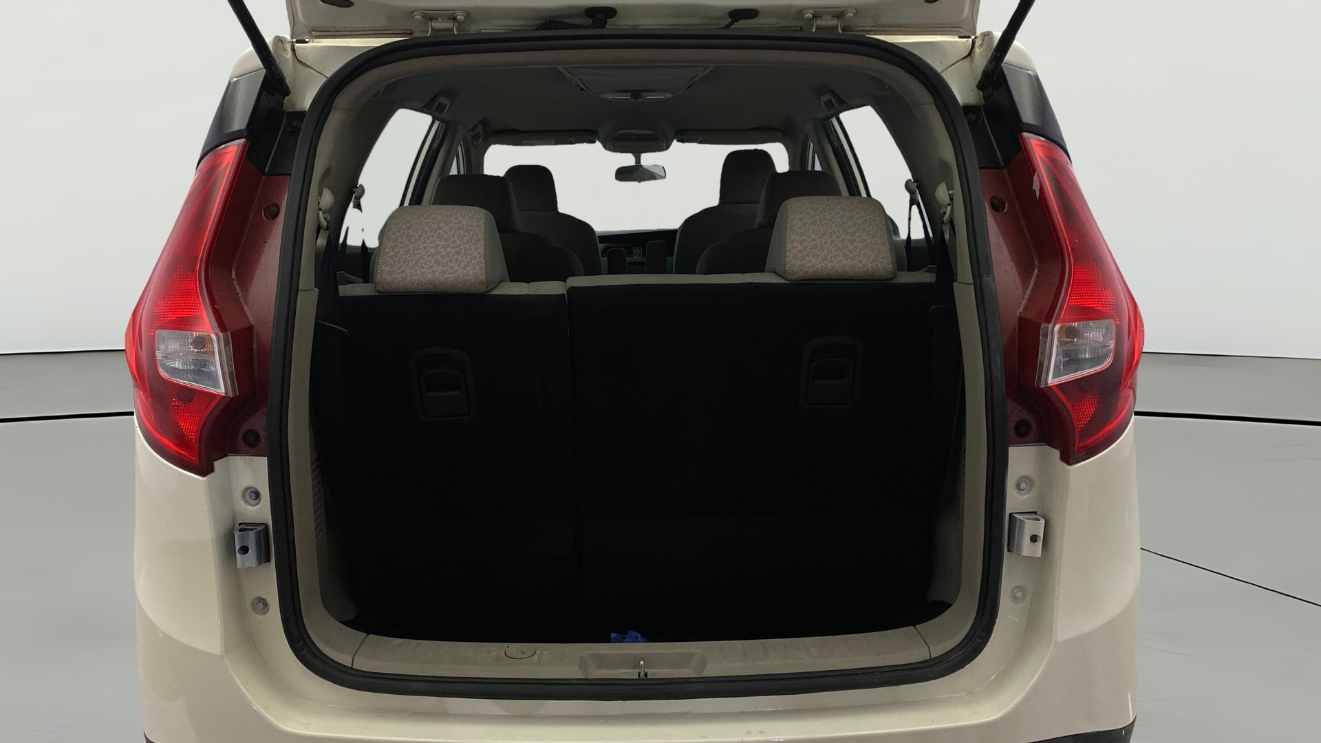 Used 2019 Mahindra Marazzo Used 2019 Mahindra Marazzo