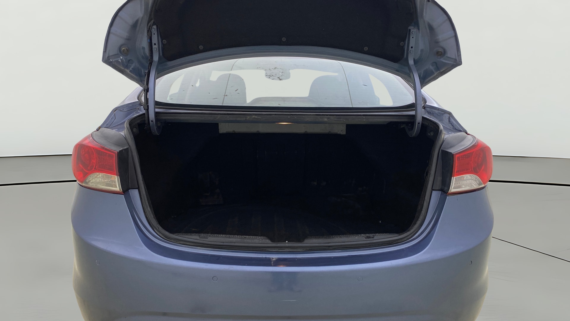 View 2013 Hyundai Elantra 1.6 CRDi S Image 40 Used 2013 Hyundai Elantra 1.6 CRDi S Image 40