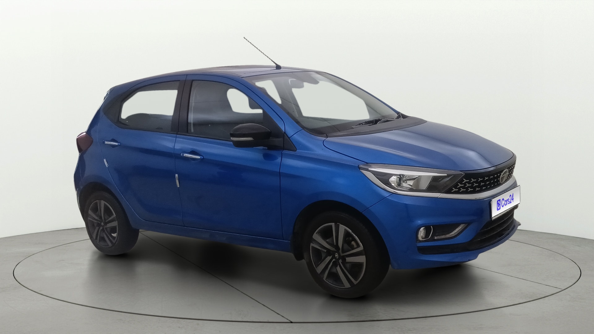View 2024 Tata Tiago Revotorq XB Image 36 Used 2024 Tata Tiago Revotorq XB Image 36