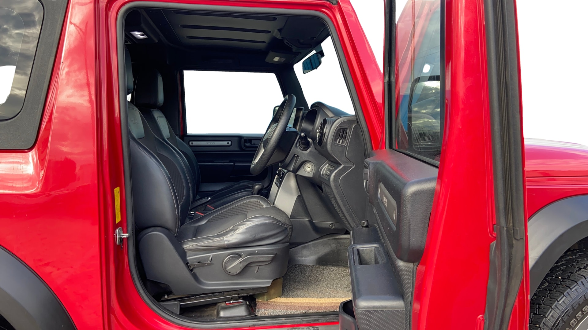 View 2021 Mahindra Thar AX Standard Manual Soft Top 6 Seater Image 27 Used 2021 Mahindra Thar AX Standard Manual Soft Top 6 Seater Image 27