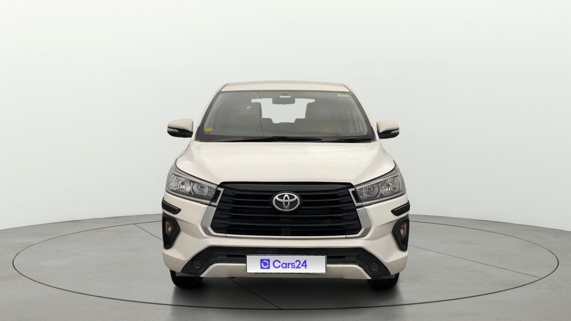 View 2021 Toyota Innova Crysta 2.4 G MT 7-Seater BS IV Image 1 Used 2021 Toyota Innova Crysta 2.4 G MT 7-Seater BS IV Image 1