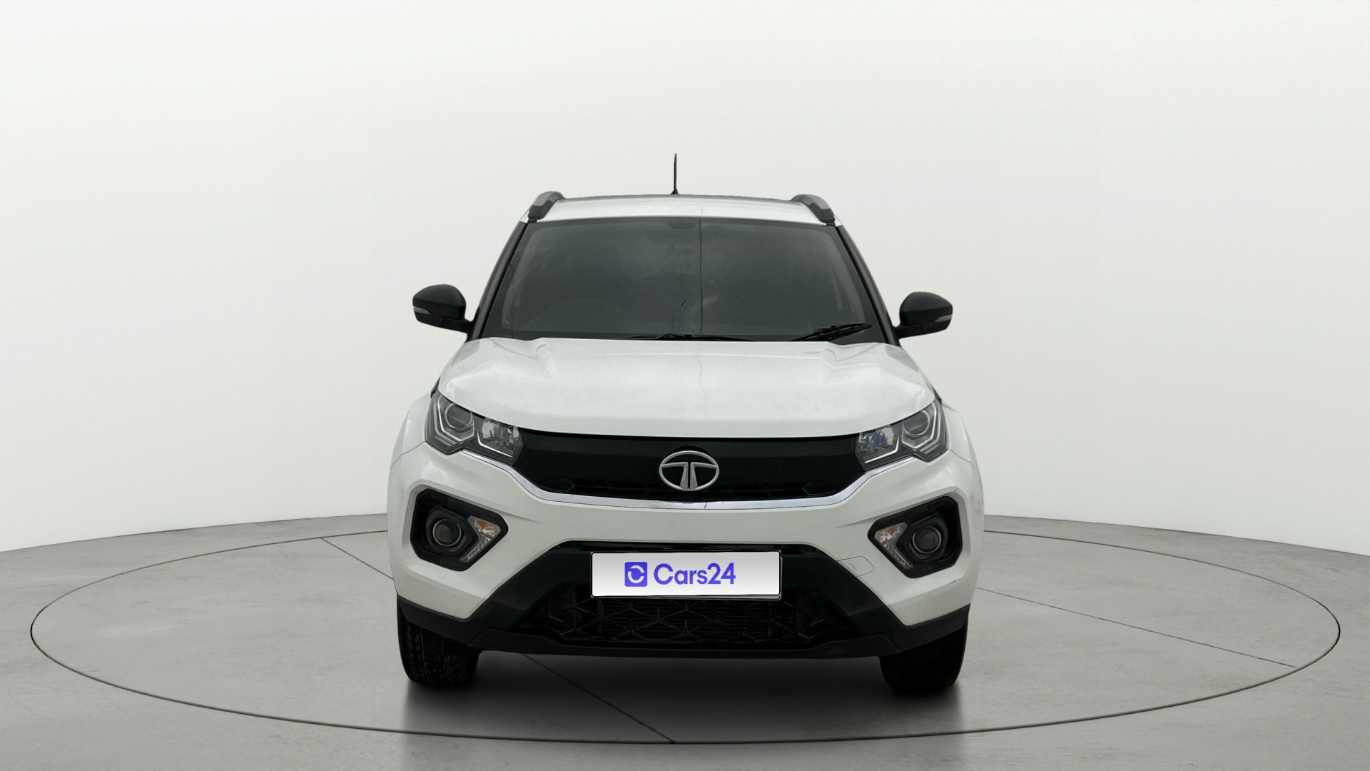View 2020 Tata Nexon Revotron XM Image 1 Used 2020 Tata Nexon Revotron XM Image 1