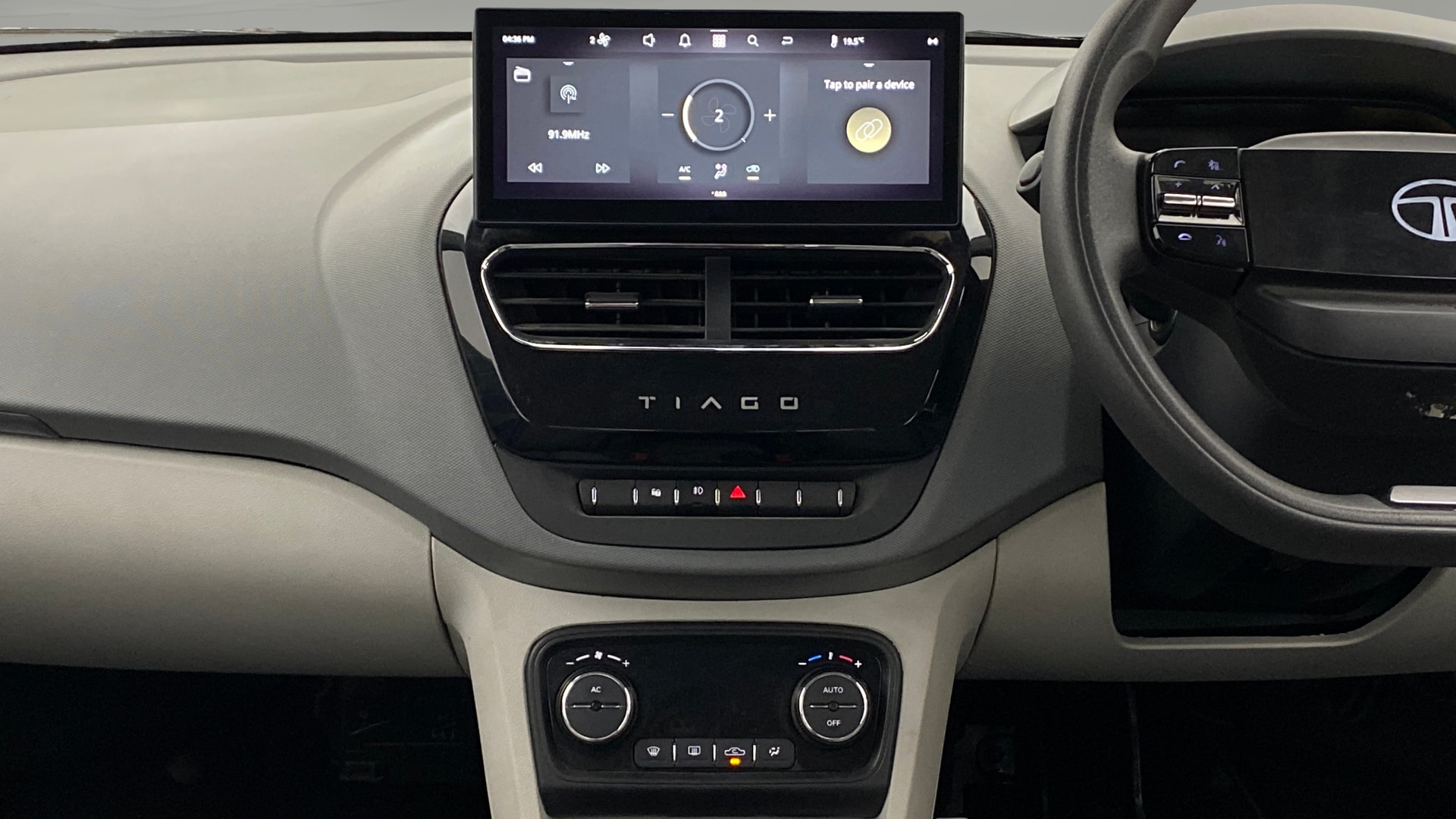 Used 2025 Tata Tiago Used 2025 Tata Tiago