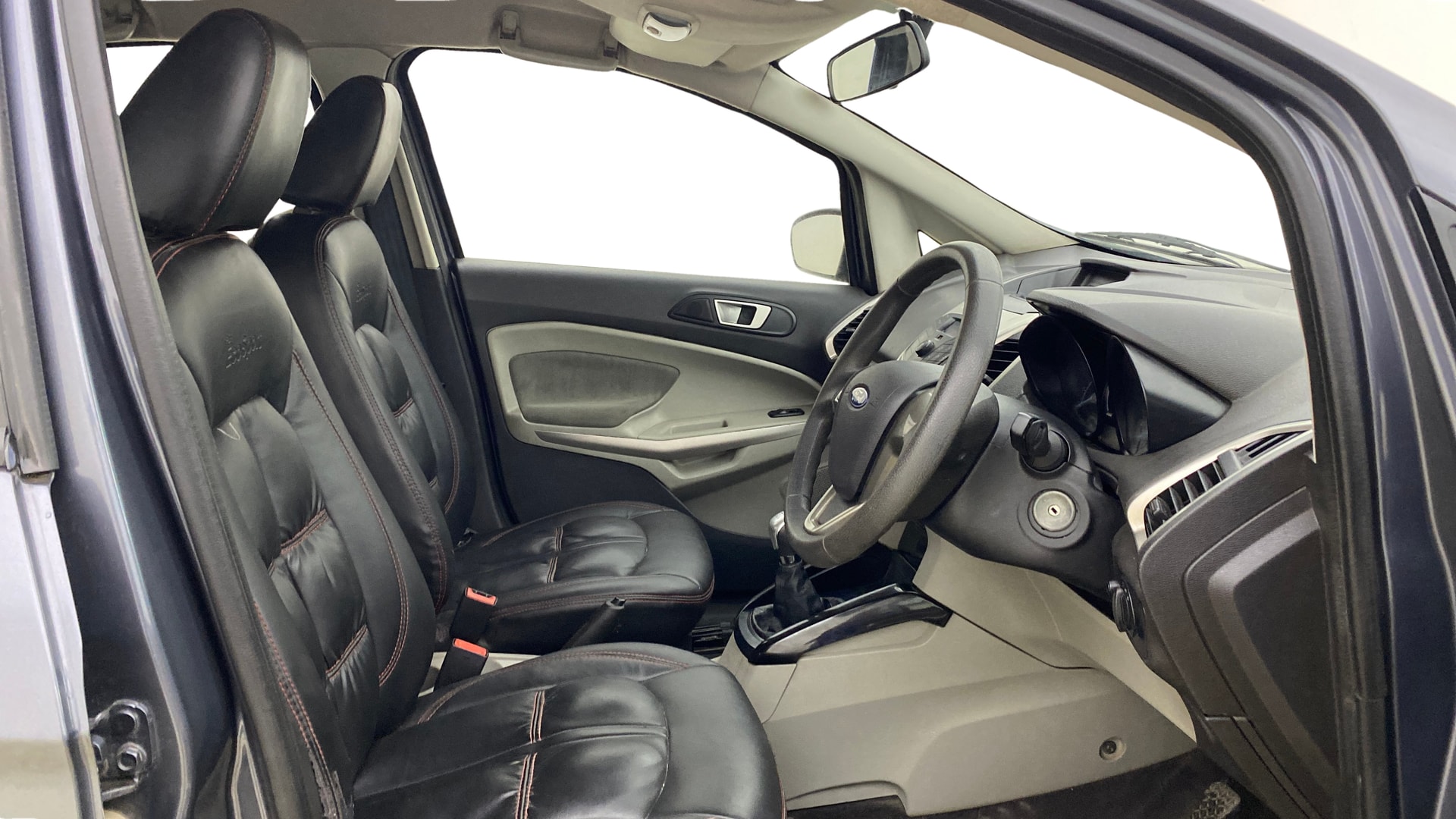 View 2016 Ford EcoSport 1.5 TDCi Diesel Ambiente BS IV Image 16 Used 2016 Ford EcoSport 1.5 TDCi Diesel Ambiente BS IV Image 16