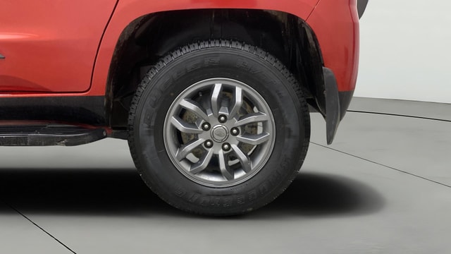 View Mahindra TUV300 Image 11 Used Mahindra TUV300 Image 11