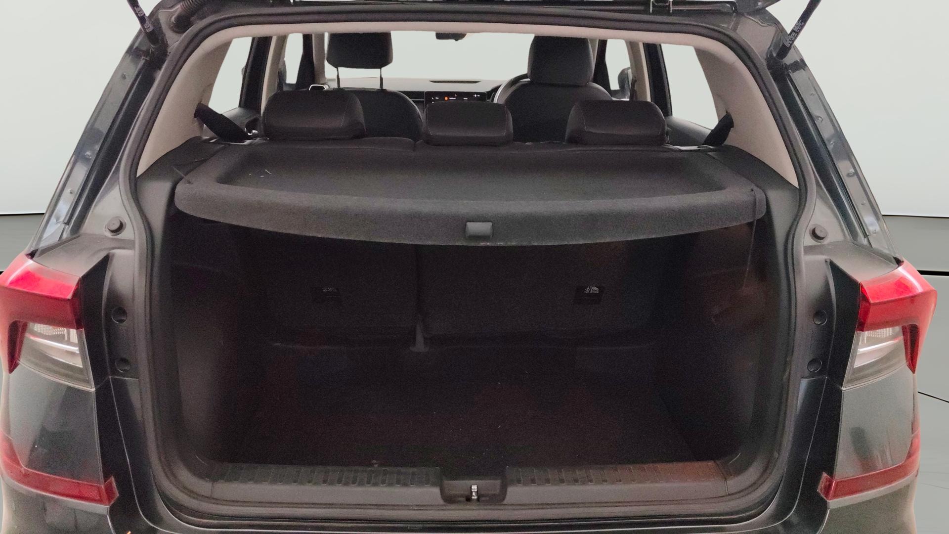 View 2021 Skoda Kushaq Ambition 1.0 TSI AT Image 37 Used 2021 Skoda Kushaq Ambition 1.0 TSI AT Image 37
