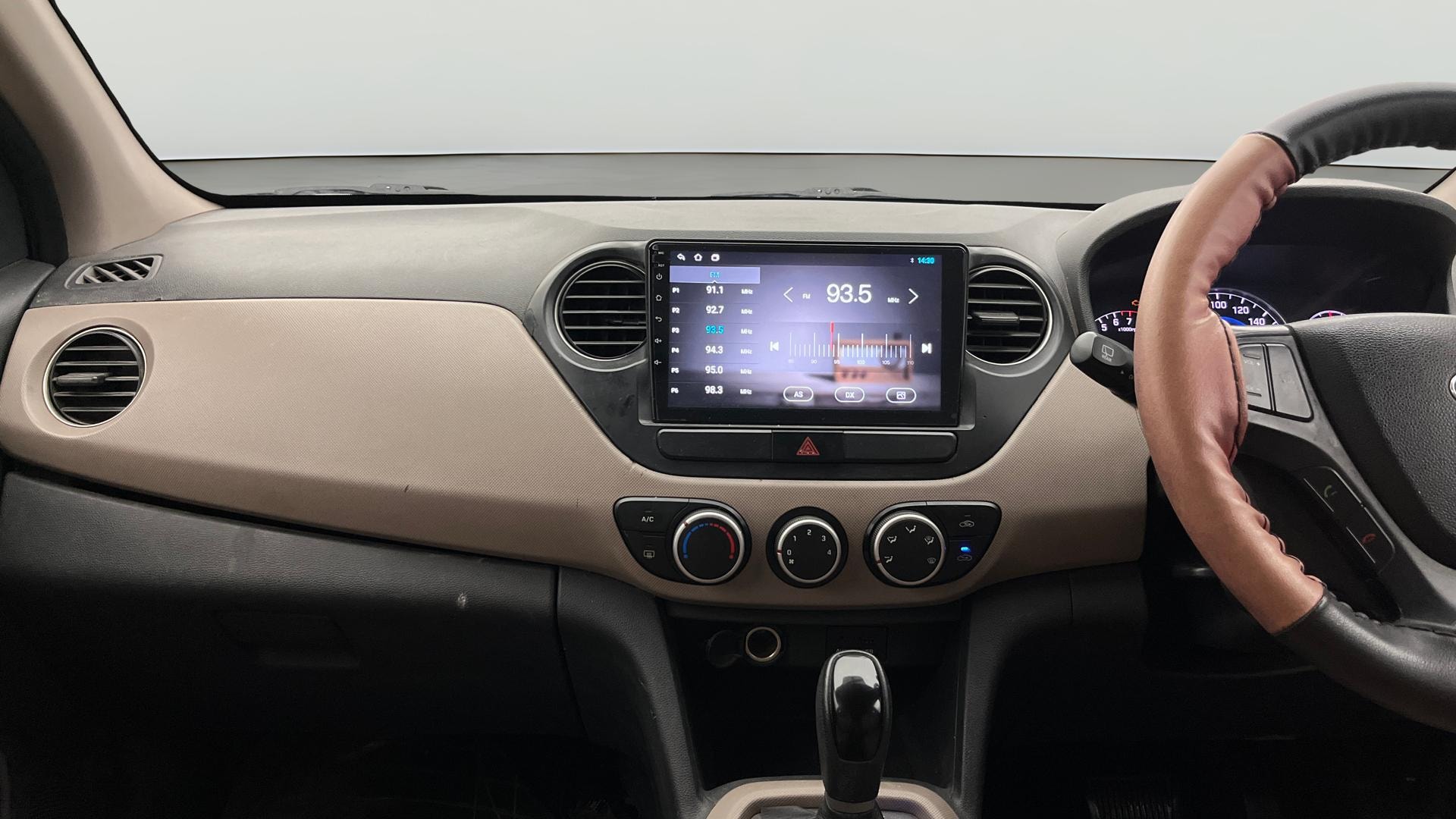 View 2014 Hyundai Grand i10 Asta AT 1.2 Kappa VTVT Image 31 Used 2014 Hyundai Grand i10 Asta AT 1.2 Kappa VTVT Image 31
