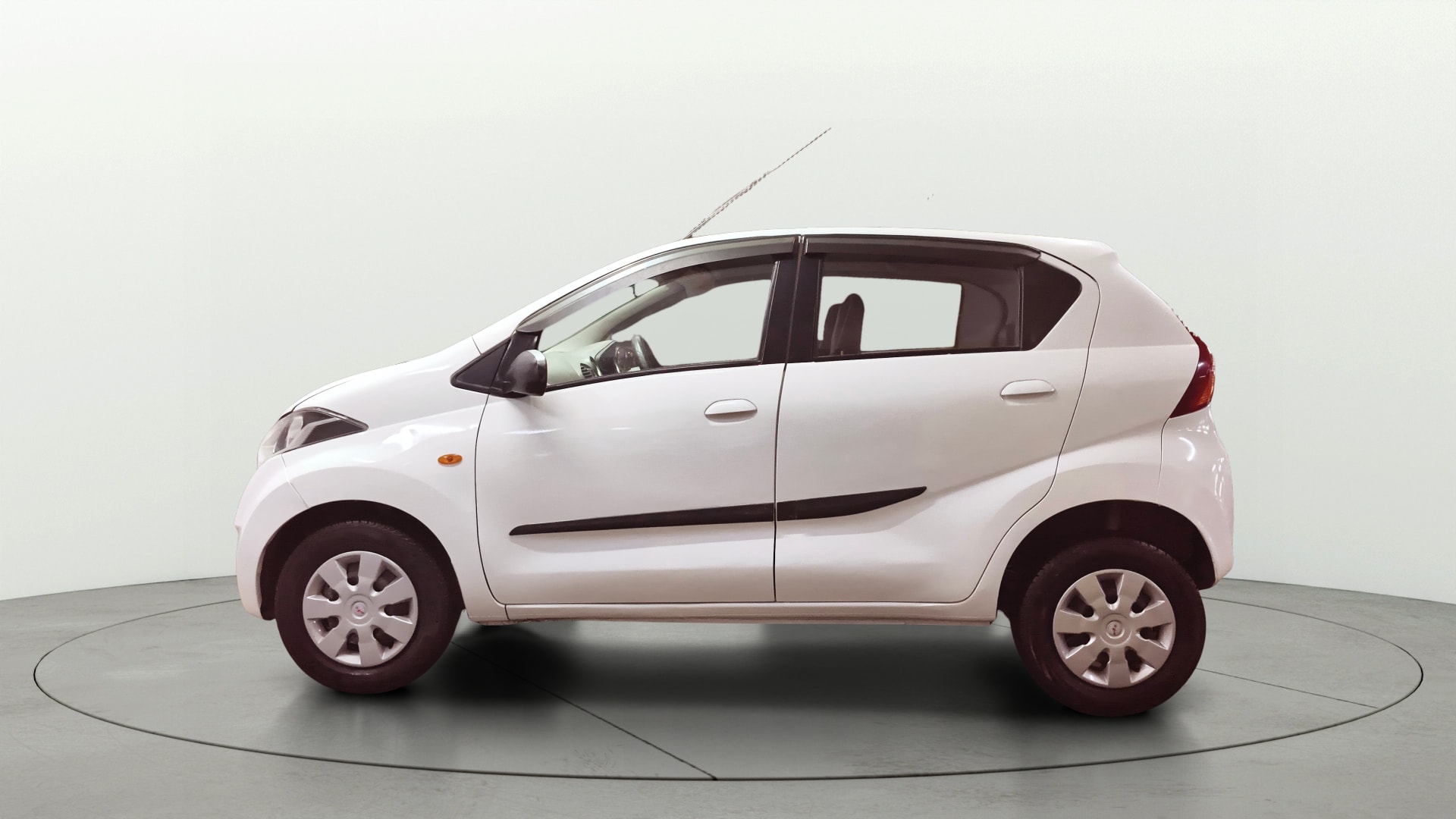 View 2017 Datsun Go T Image 5 Used 2017 Datsun Go T Image 5