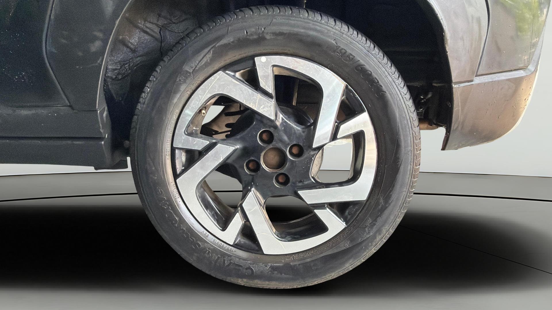 View 2021 Nissan Magnite XV Image 7 Used 2021 Nissan Magnite XV Image 7