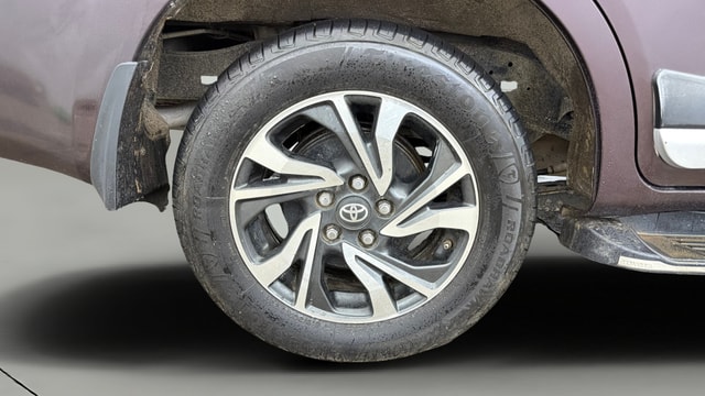 View Toyota Innova Crysta Image 25 Used Toyota Innova Crysta Image 25