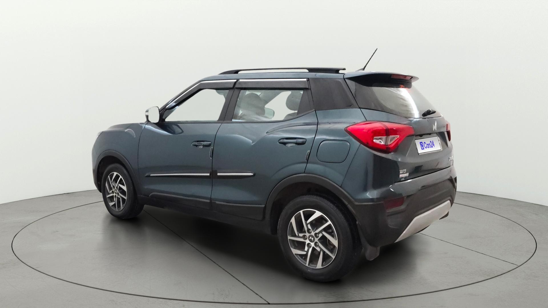 Used 2023 Mahindra XUV300 Used 2023 Mahindra XUV300