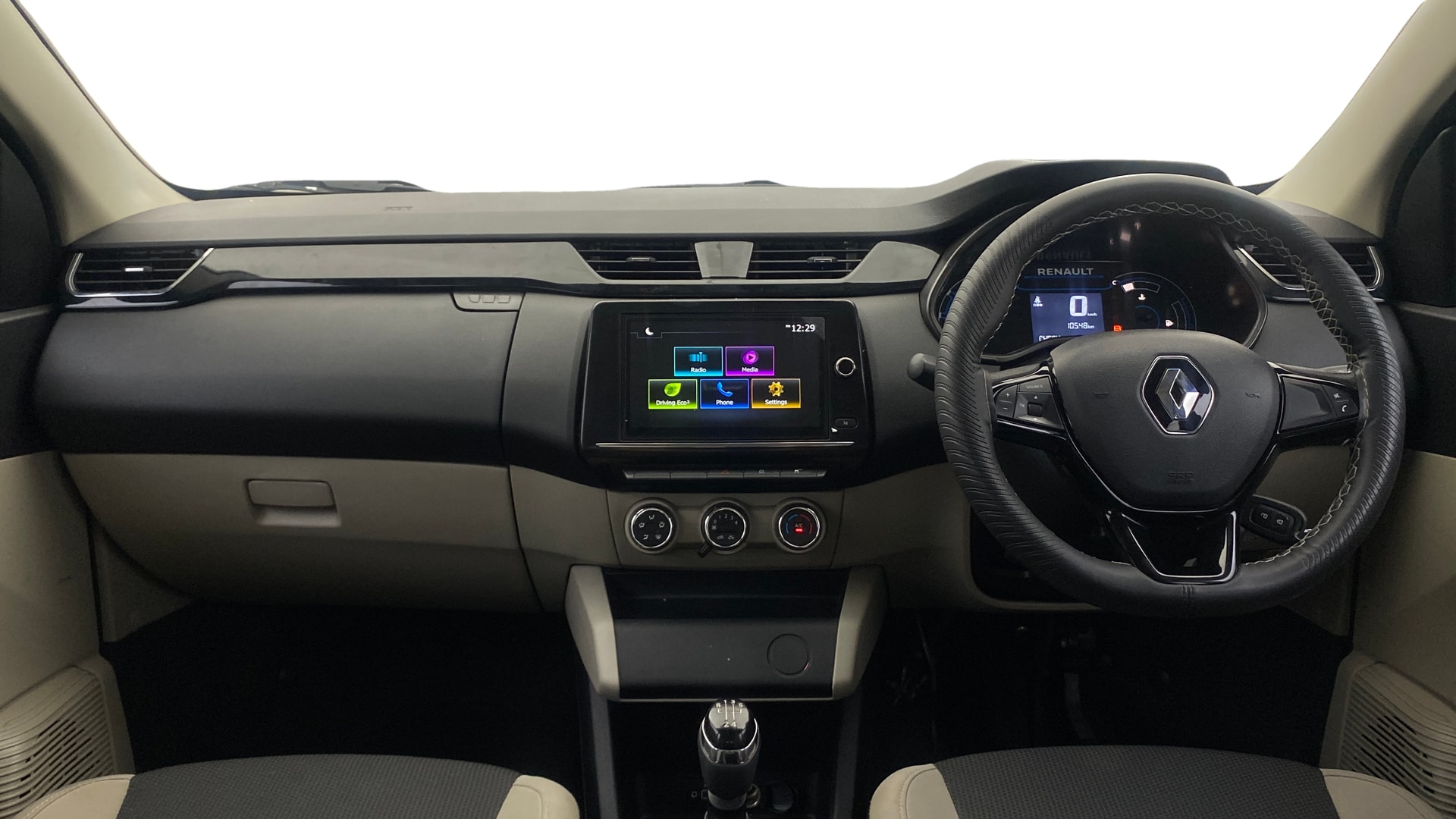View 2024 Renault Triber RXT Image 16 Used 2024 Renault Triber RXT Image 16