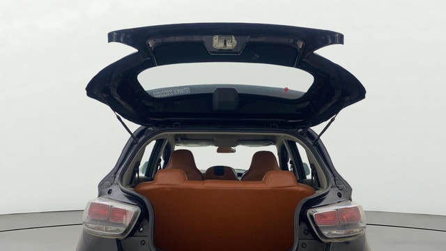View Mahindra KUV100 Image 16 Used Mahindra KUV100 Image 16