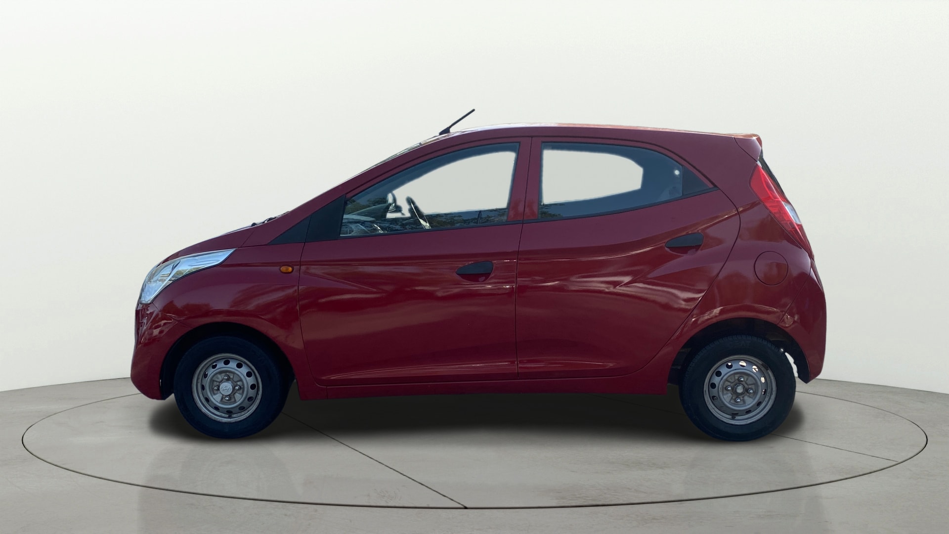 View 2016 Hyundai EON Era Plus Image 5 Used 2016 Hyundai EON Era Plus Image 5