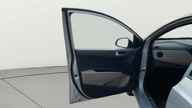 View Hyundai Xcent Image 35 Used Hyundai Xcent Image 35