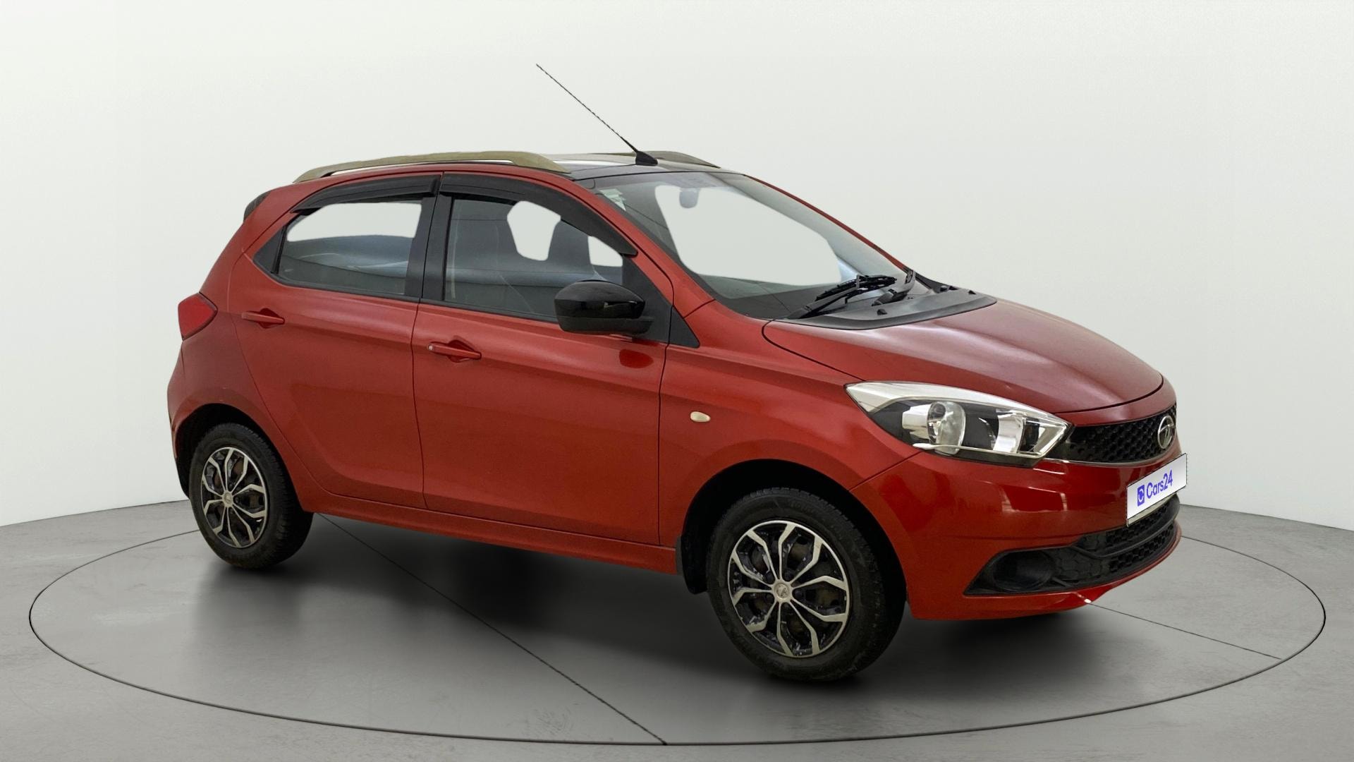 View 2017 Tata Tiago Revotron Wizz Limited Edition Image 21 Used 2017 Tata Tiago Revotron Wizz Limited Edition Image 21