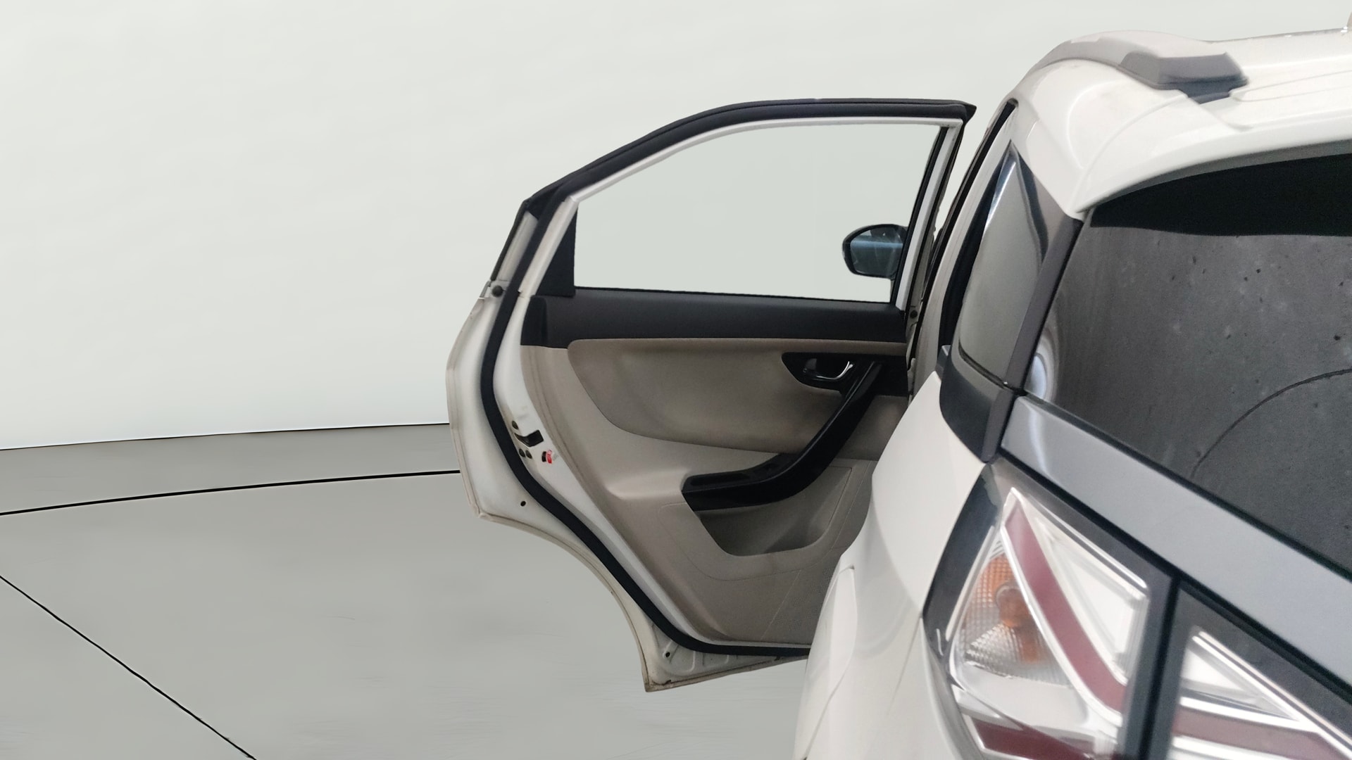 View 2021 Tata Nexon Revotron XE Image 23 Used 2021 Tata Nexon Revotron XE Image 23