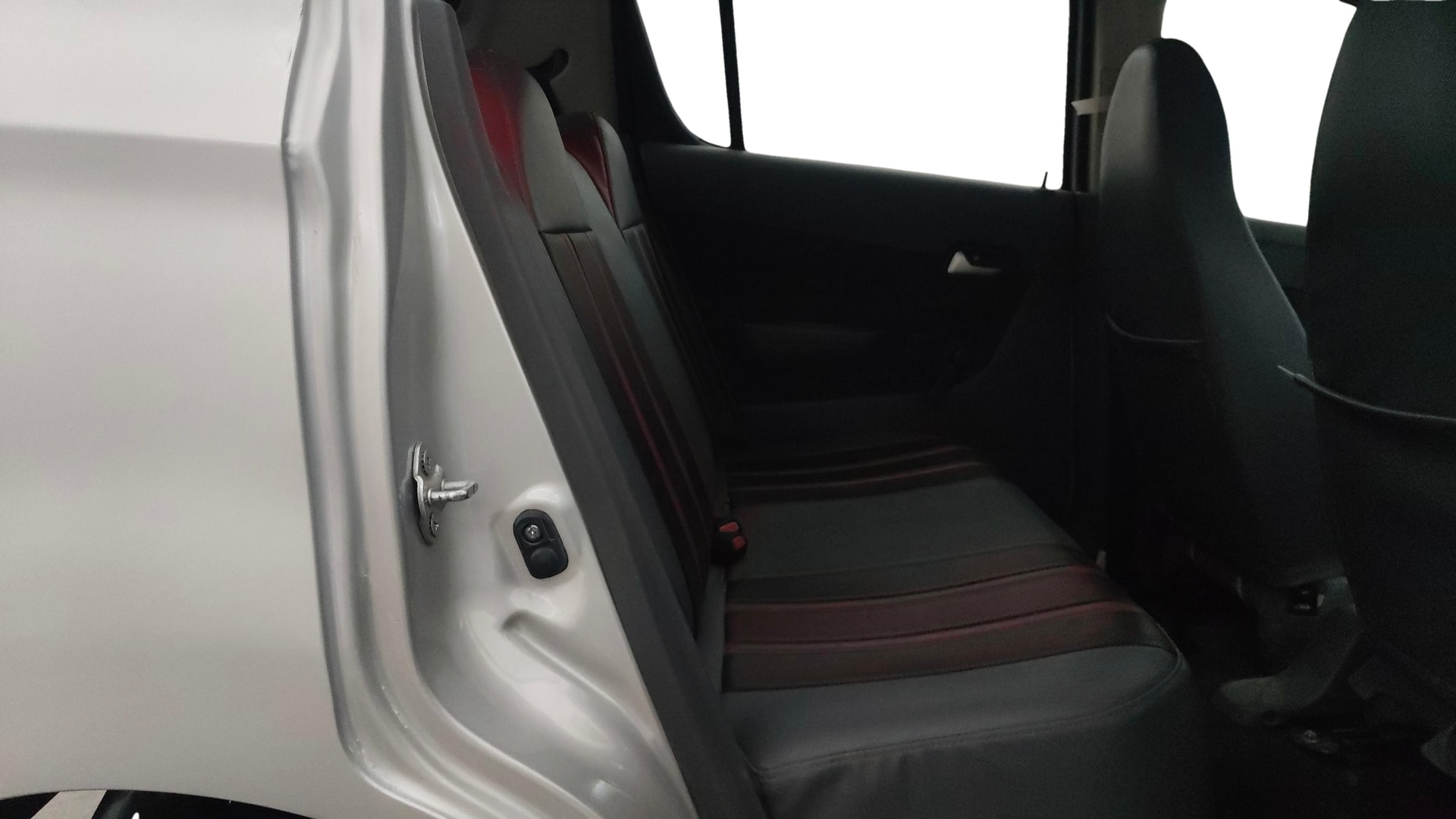 View 2013 Maruti Suzuki Alto 800 LX Image 28 Used 2013 Maruti Suzuki Alto 800 LX Image 28