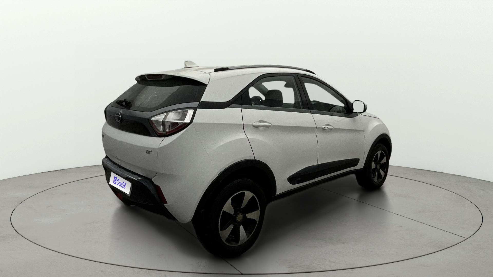 View 2018 Tata Nexon Revotron XE Image 44 Used 2018 Tata Nexon Revotron XE Image 44