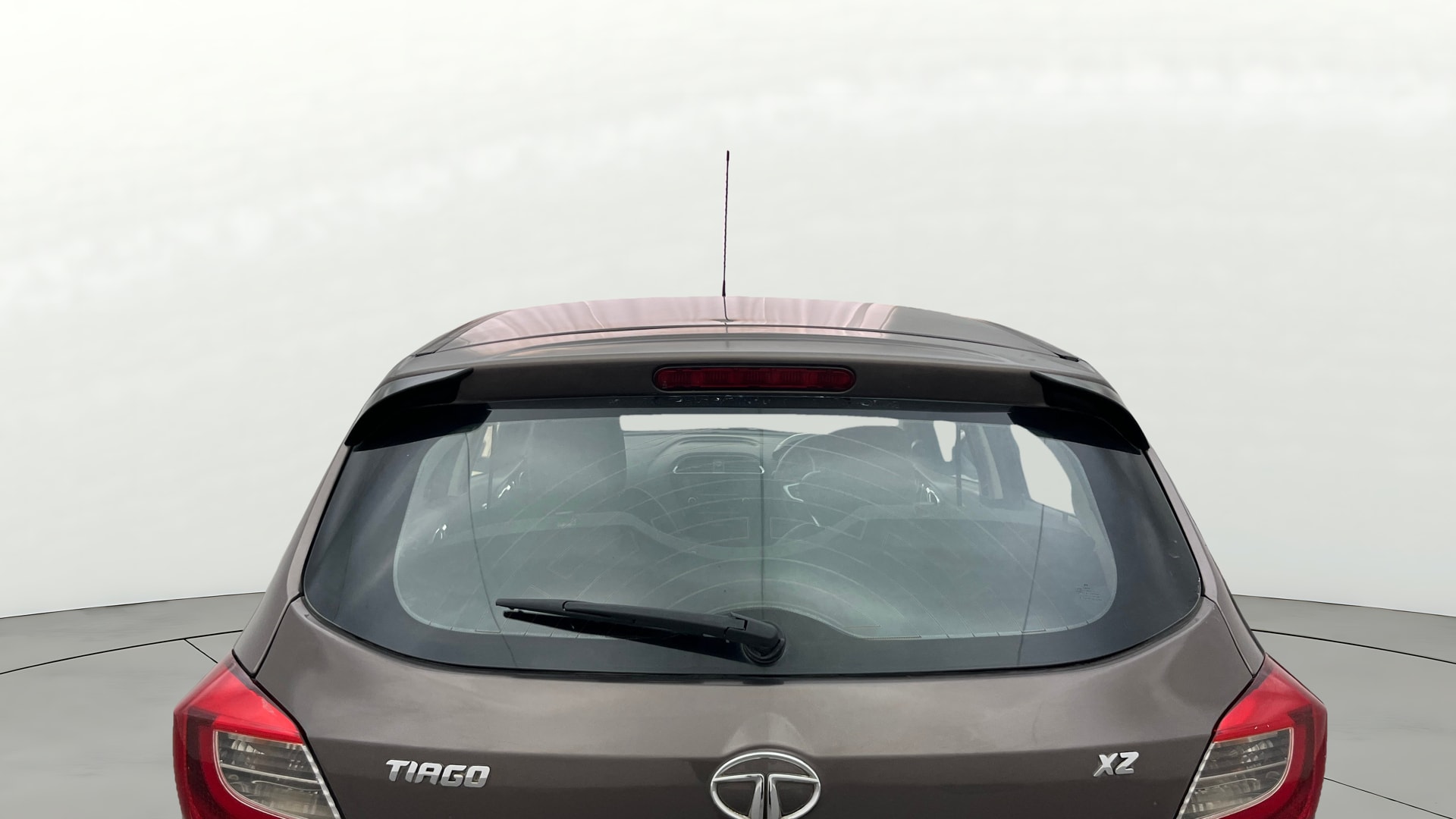 View 2017 Tata Tiago Revotorq XZ Image 4 Used 2017 Tata Tiago Revotorq XZ Image 4