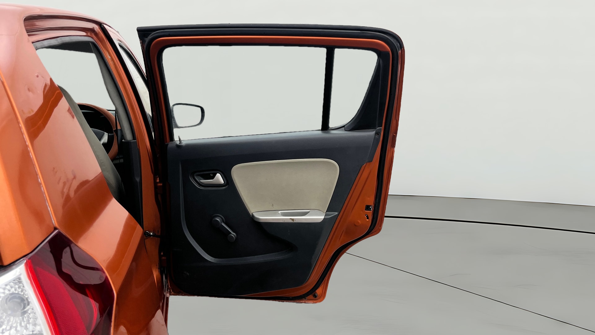 View 2017 Maruti Suzuki Alto K10 LX Image 7 Used 2017 Maruti Suzuki Alto K10 LX Image 7