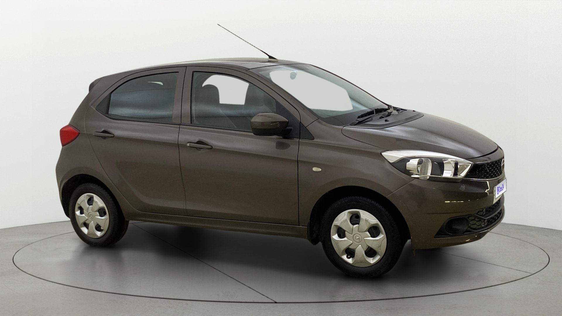 View 2018 Tata Tiago Revotorq XB Image 21 Used 2018 Tata Tiago Revotorq XB Image 21