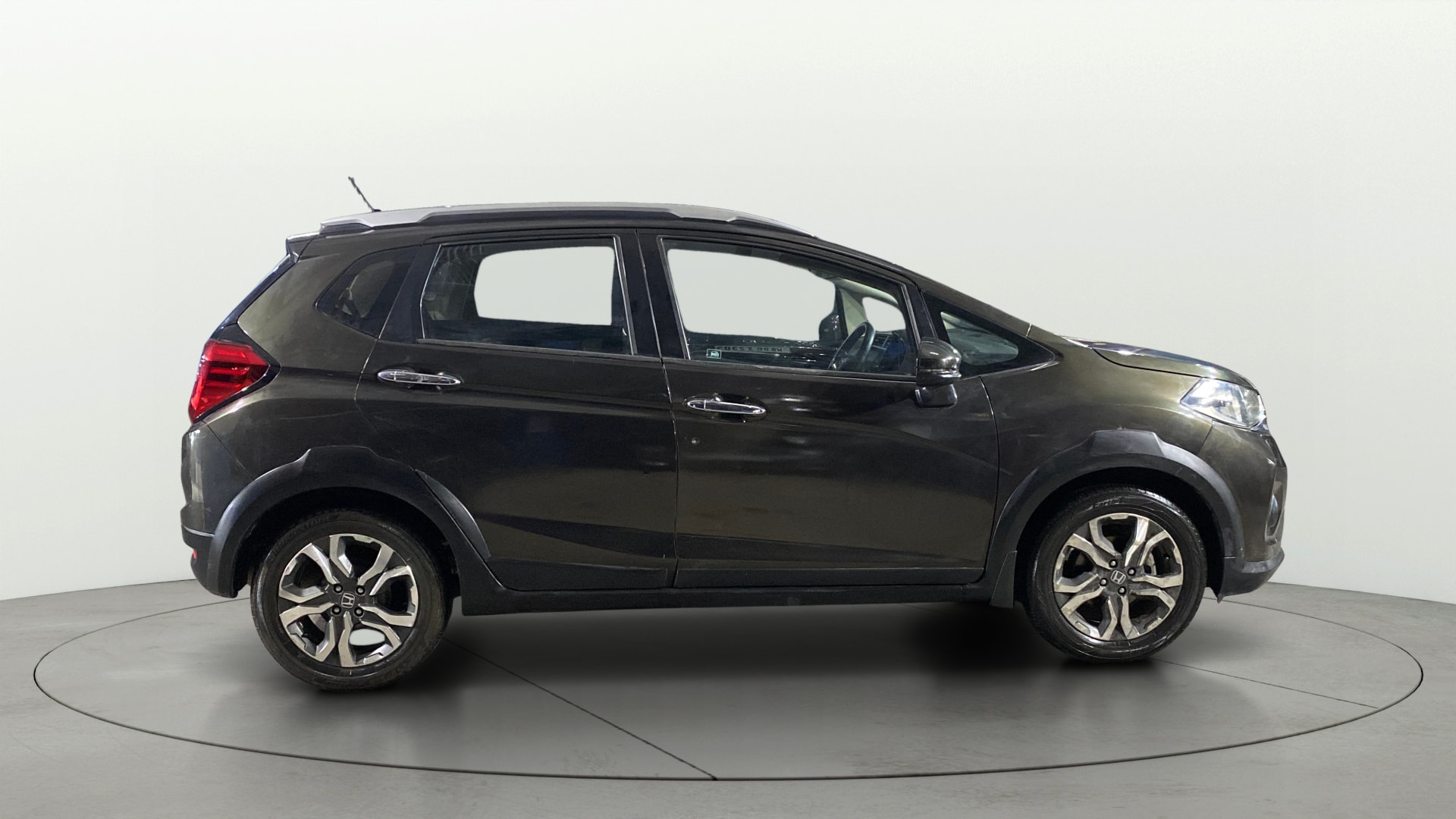 View 2018 Honda WR-V S MT Diesel Edge Edition Image 8 Used 2018 Honda WR-V S MT Diesel Edge Edition Image 8