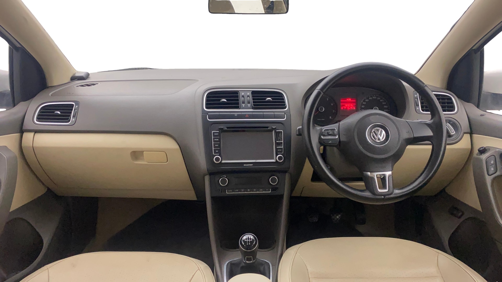 View 2014 Volkswagen Vento 1.2 L TSI Comfortline Petrol AT Image 28 Used 2014 Volkswagen Vento 1.2 L TSI Comfortline Petrol AT Image 28