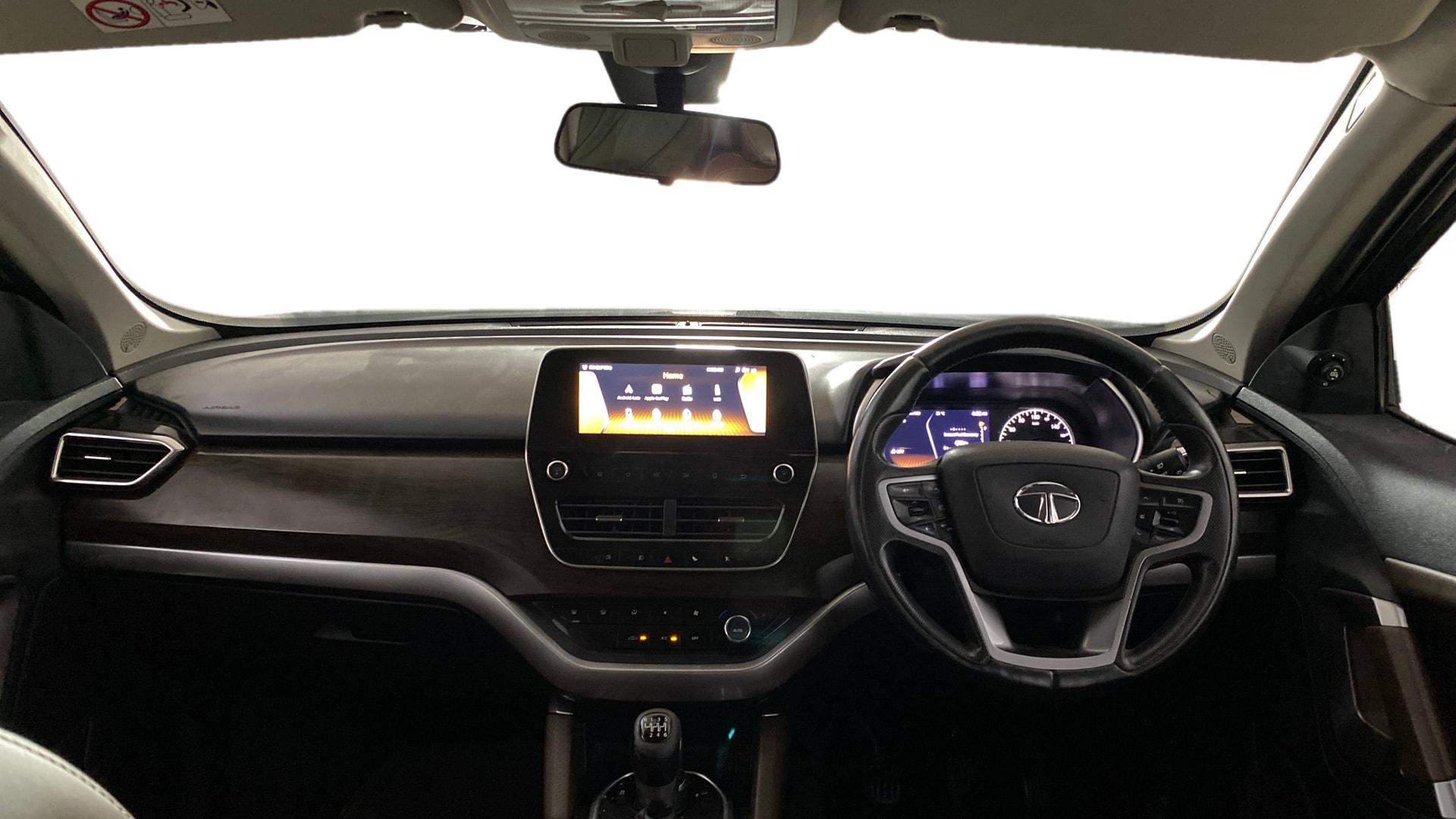 View 2019 Tata Harrier XE Image 15 Used 2019 Tata Harrier XE Image 15