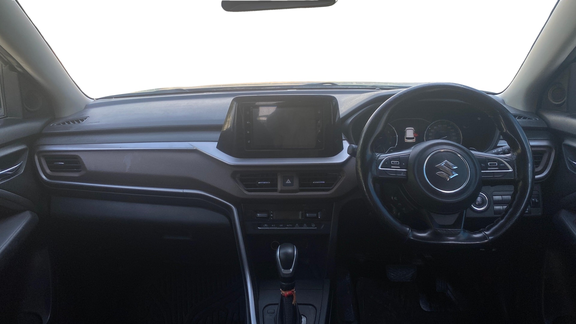 View 2023 Maruti Suzuki 1000 Base Variant Image 31 Used 2023 Maruti Suzuki 1000 Base Variant Image 31