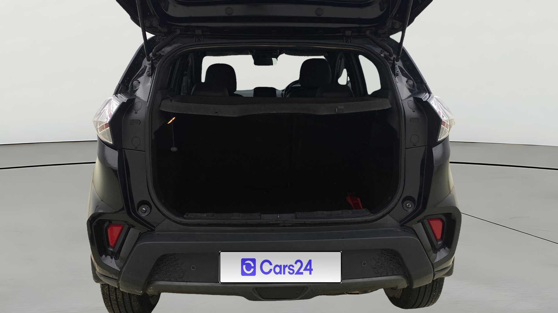 View 2023 Tata Nexon Revotron XE Image 42 Used 2023 Tata Nexon Revotron XE Image 42