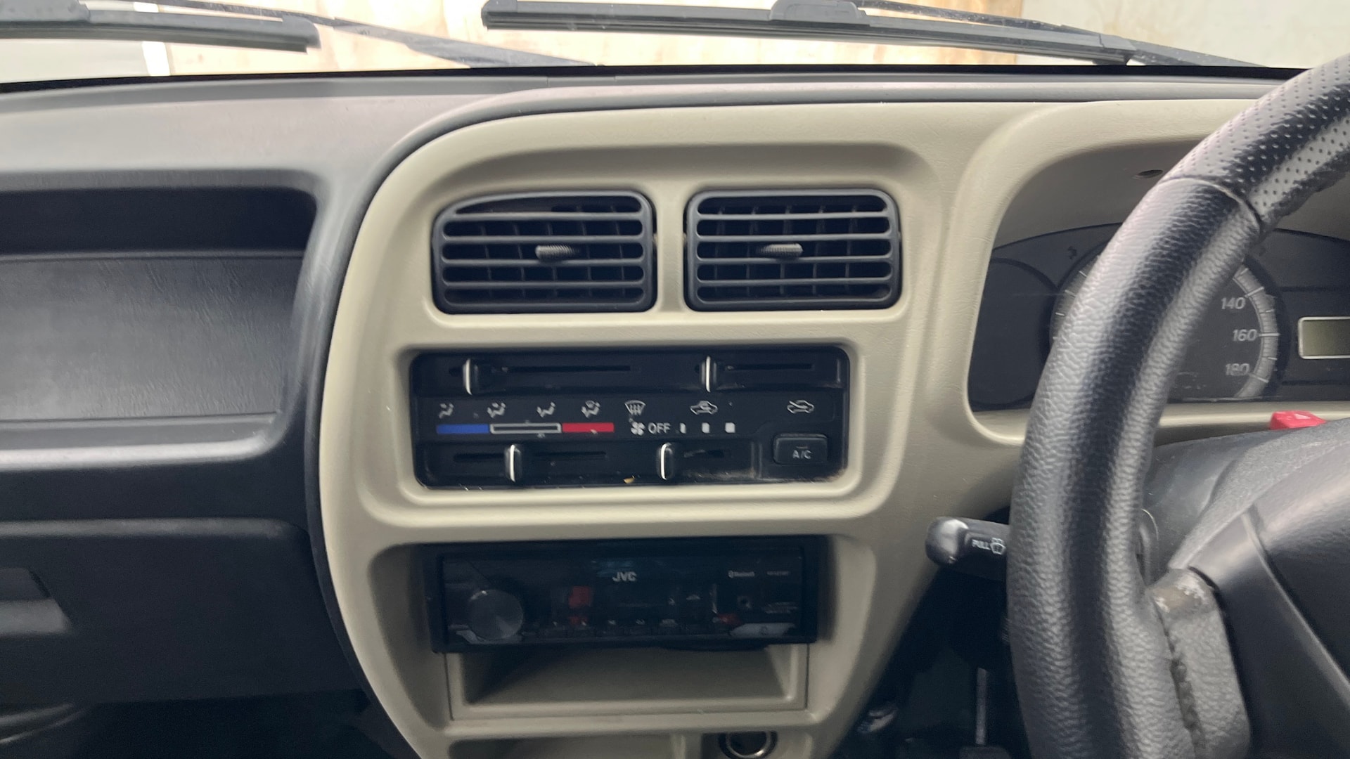 View 2021 Maruti Suzuki 1000 Base Variant Image 17 Used 2021 Maruti Suzuki 1000 Base Variant Image 17