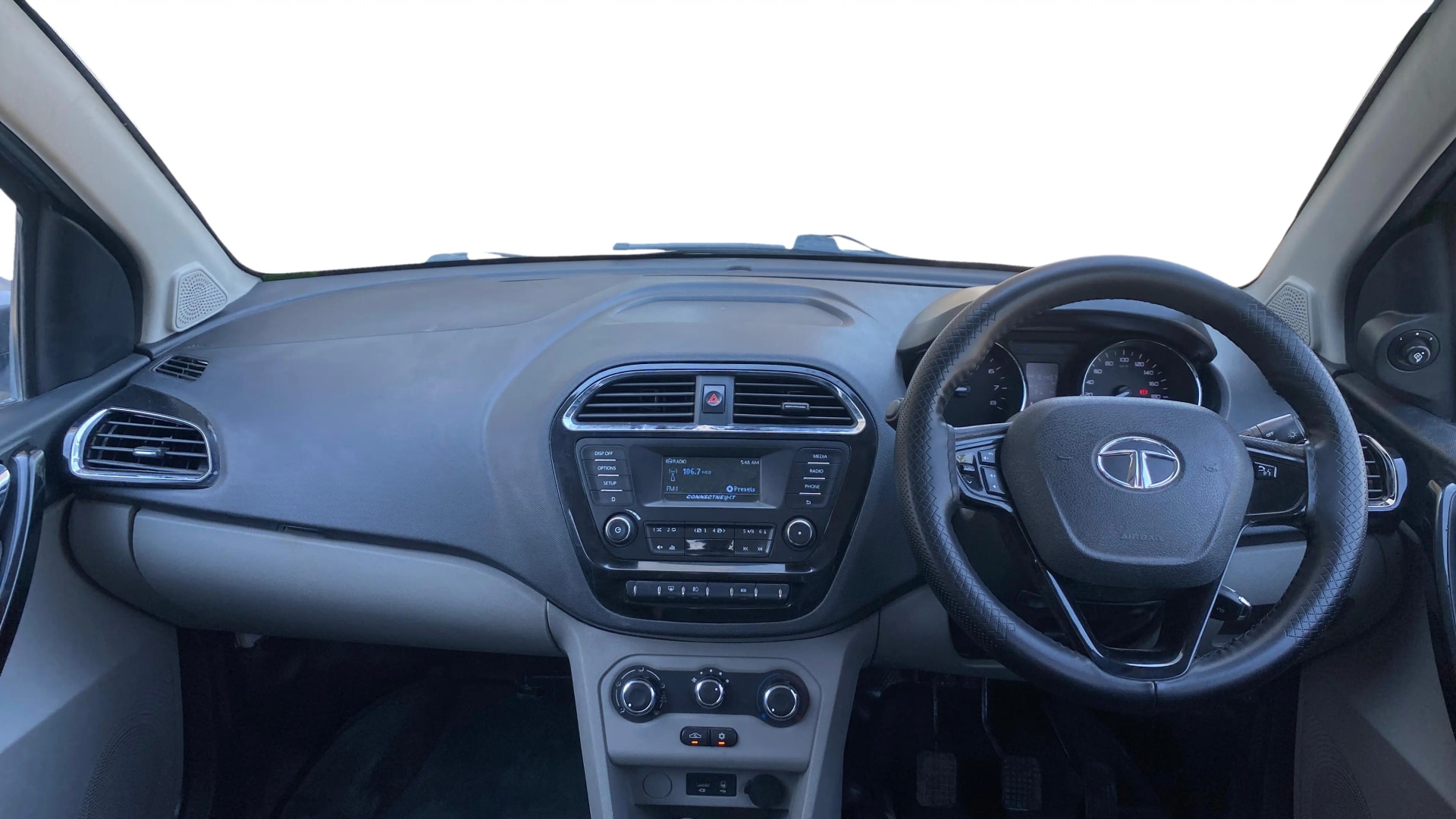 View 2019 Tata Tiago Revotorq XB Image 16 Used 2019 Tata Tiago Revotorq XB Image 16