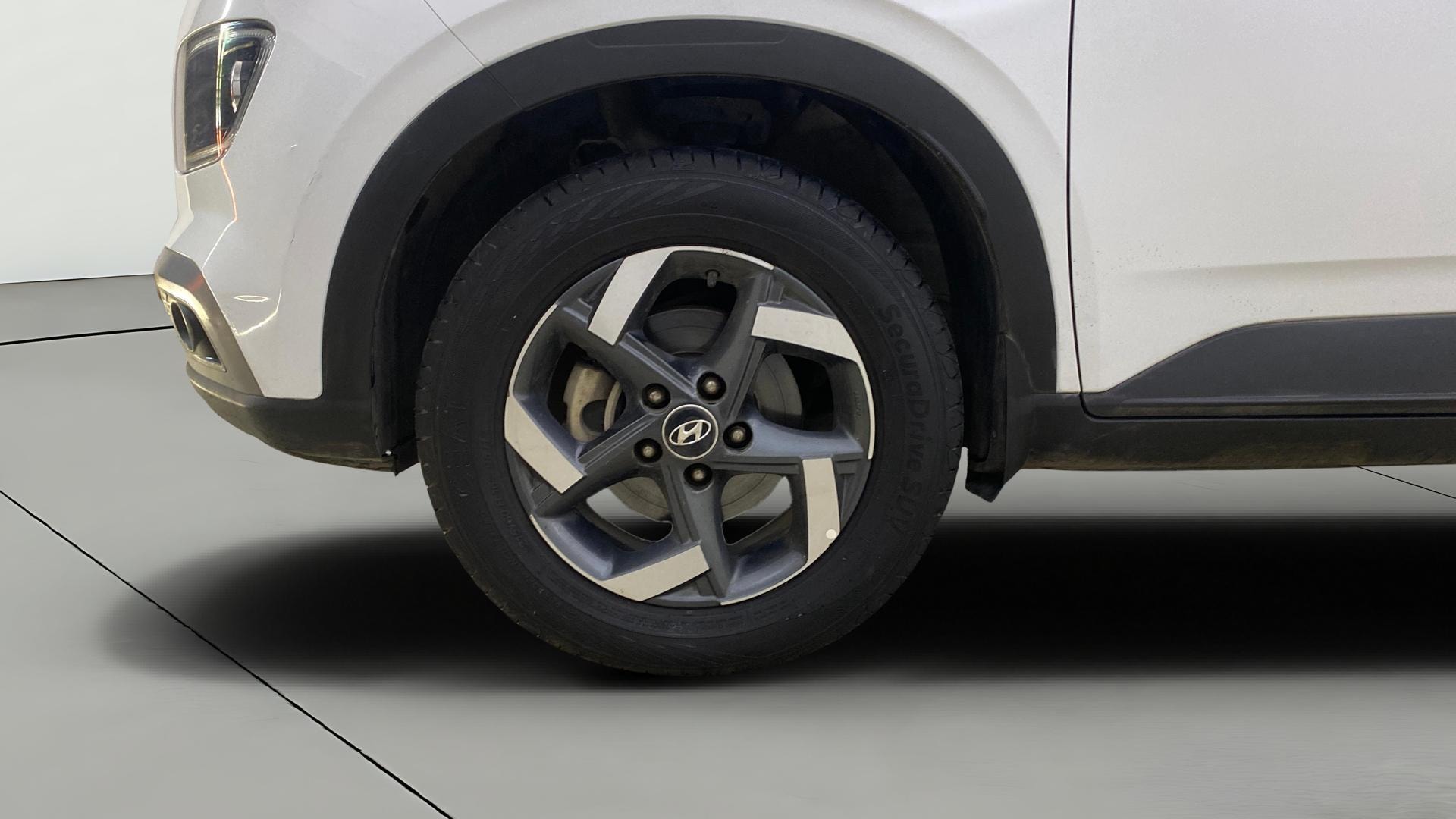 View 2019 Hyundai Venue E 1.2 Petrol BS IV Image 29 Used 2019 Hyundai Venue E 1.2 Petrol BS IV Image 29
