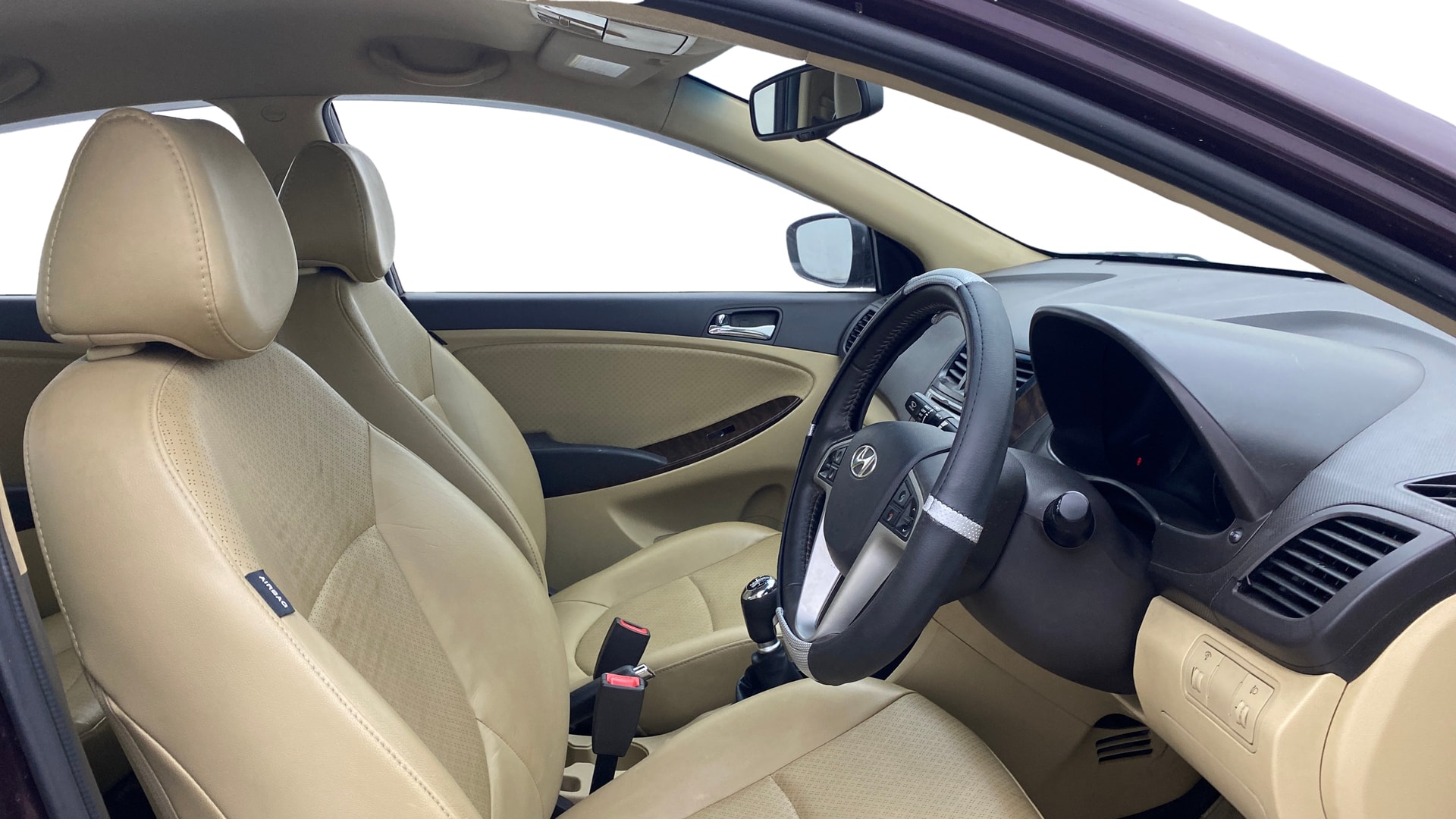 View 2013 Hyundai Fluidic Verna 1.6 CRDI SX AT Image 27 Used 2013 Hyundai Fluidic Verna 1.6 CRDI SX AT Image 27