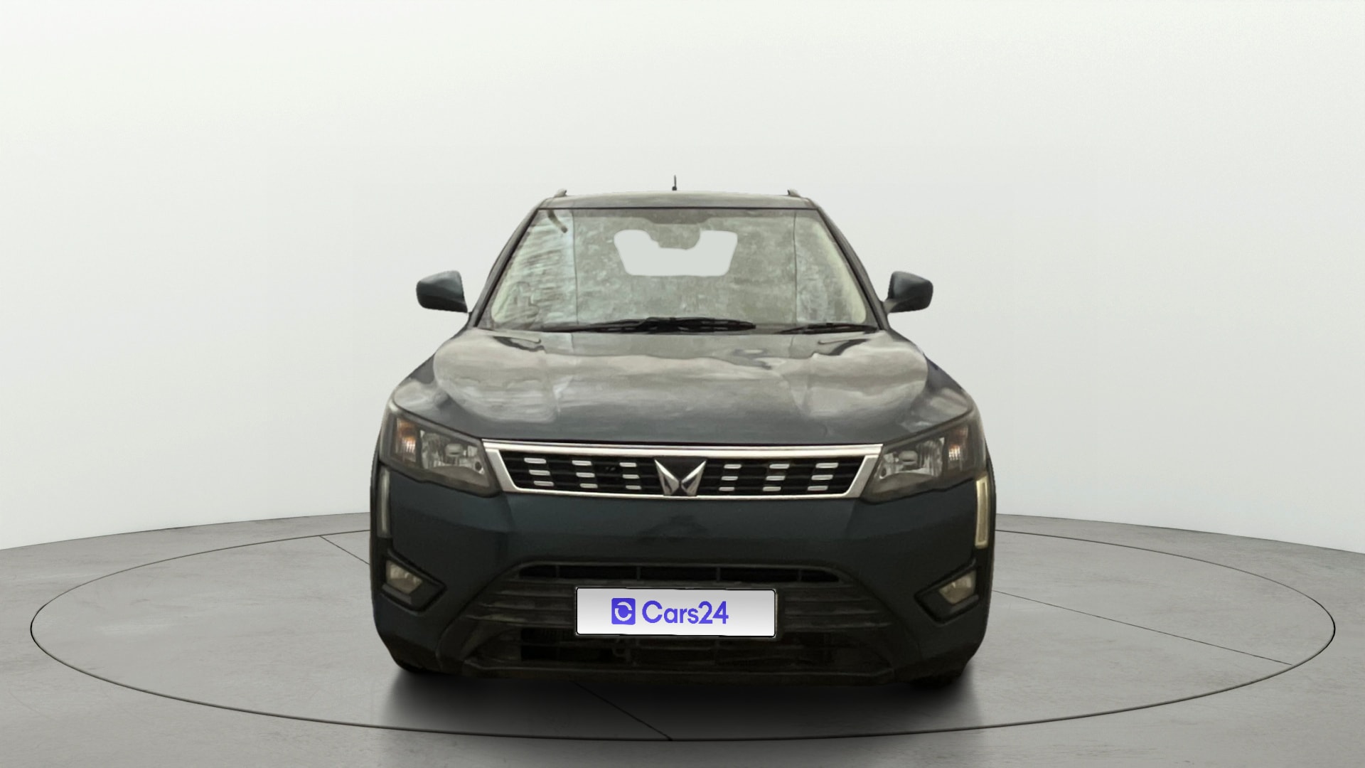 Used 2024 Mahindra XUV300 Used 2024 Mahindra XUV300
