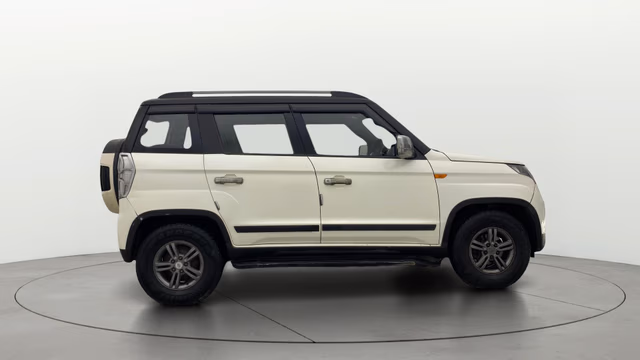 View Mahindra TUV300 Image 8 Used Mahindra TUV300 Image 8