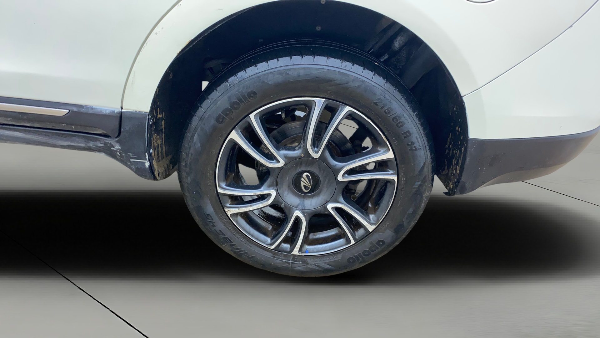 View 2019 Mahindra Marazzo M8 7-Seater Image 7 Used 2019 Mahindra Marazzo M8 7-Seater Image 7
