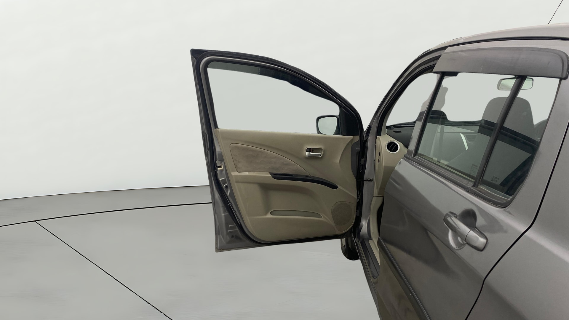 View 2016 Maruti Suzuki 1000 Base Variant Image 30 Used 2016 Maruti Suzuki 1000 Base Variant Image 30