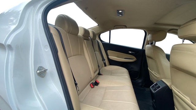 View Honda City ZX Image 30 Used Honda City ZX Image 30