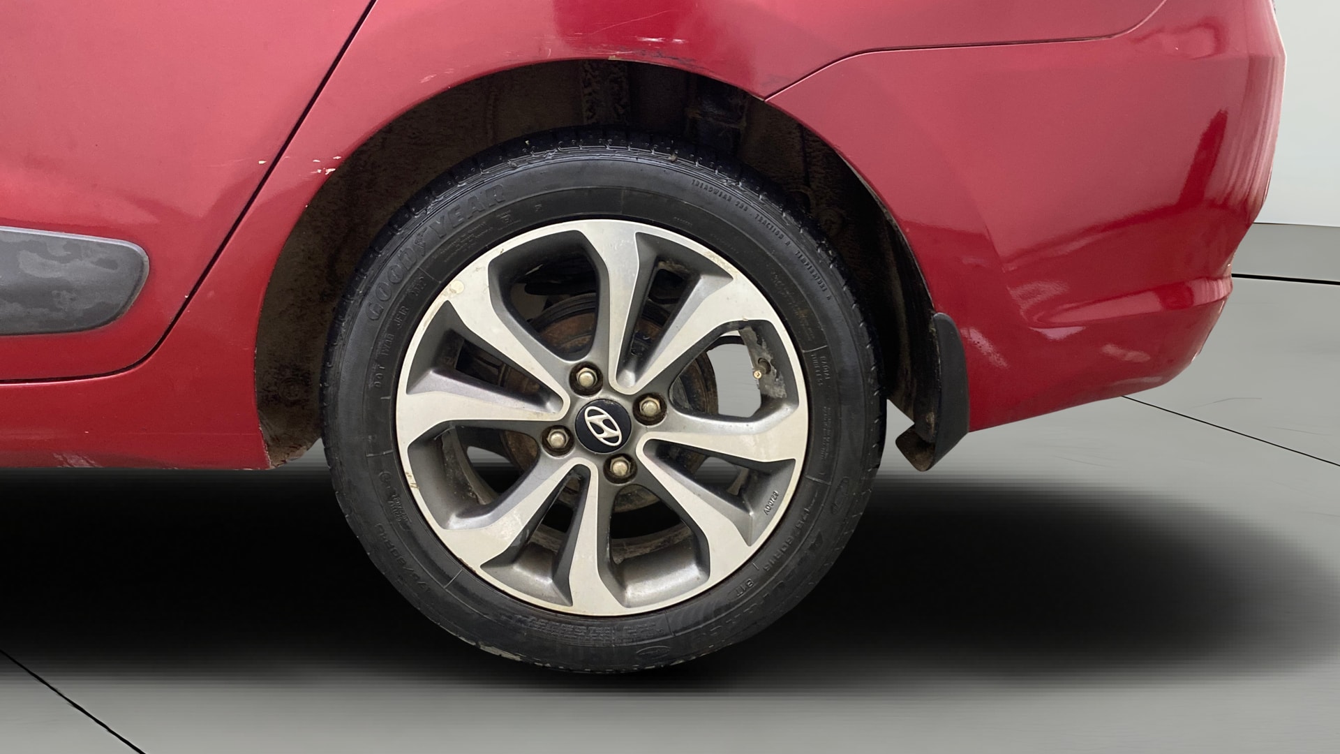 View 2014 Hyundai Xcent SX Petrol (O) Image 11 Used 2014 Hyundai Xcent SX Petrol (O) Image 11