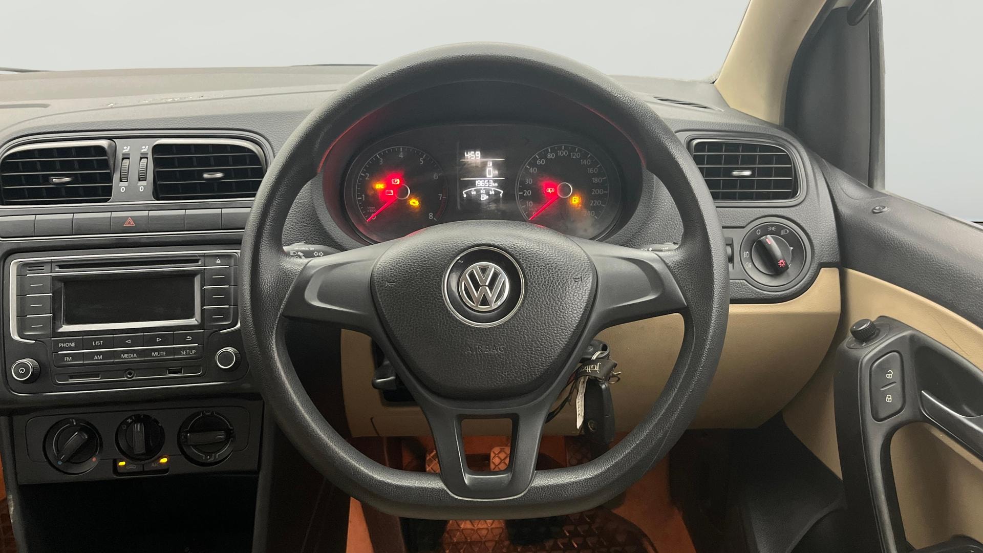 View 2016 Volkswagen Ameo 1.2L MPI Petrol Comfortline Image 13 Used 2016 Volkswagen Ameo 1.2L MPI Petrol Comfortline Image 13