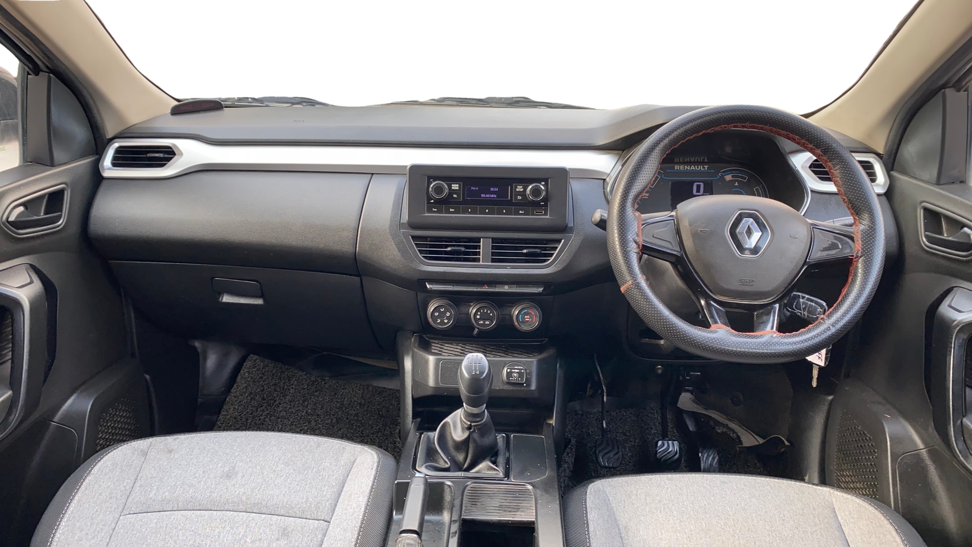 View 2021 Renault Kiger RXL MT Image 28 Used 2021 Renault Kiger RXL MT Image 28